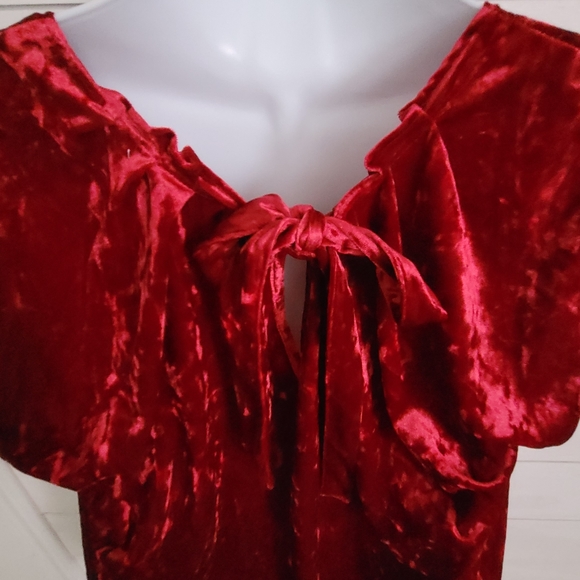 LC Lauren Conrad red velvet women's top size medium - Picture 6 of 10